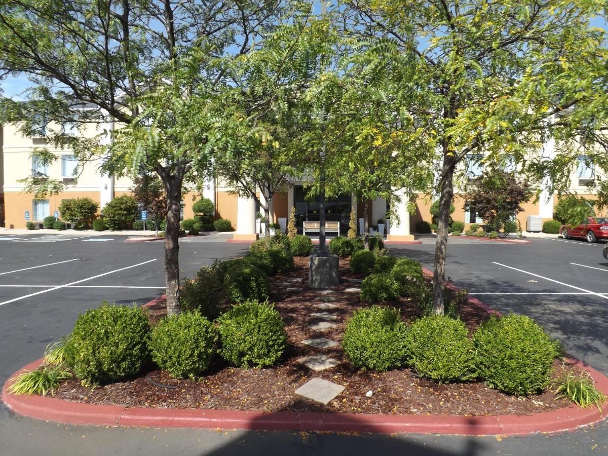Holiday Inn Express Lexington Southwest Nicholasville By Ihg Экстерьер фото